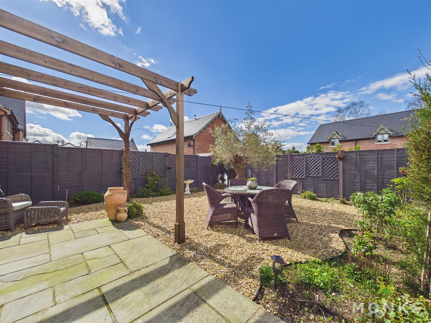 17 Penrhos Court, Whittington, SY11 4FA For Sale